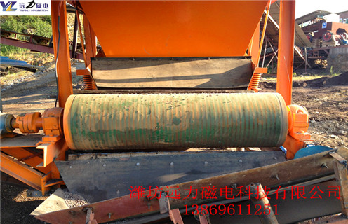 強(qiáng)磁磁選機(jī)，印度客戶發(fā)石英砂樣品到我廠用強(qiáng)磁磁選機(jī)做除鐵試驗