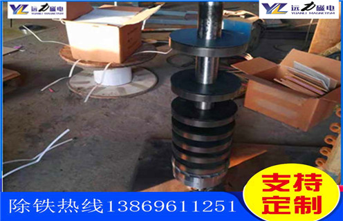 赤鐵礦磁選機，赤鐵礦磁選機在磁輥轉(zhuǎn)到前端位置時注意的問題！_赤鐵礦磁選機在磁輥轉(zhuǎn)到前端位置時注意的問題！廠家_除鐵強磁輥