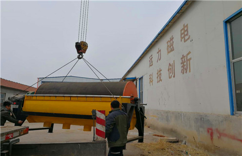 濰坊濕式磁選機(jī)廠家，濕式磁選機(jī)性能優(yōu)劣一試便知_工作原理_釩鈦鐵礦濰坊濕式磁選機(jī)廠家，濕式磁選機(jī)性能優(yōu)劣一試便知型號(hào)參數(shù)及磁場(chǎng)強(qiáng)度 
