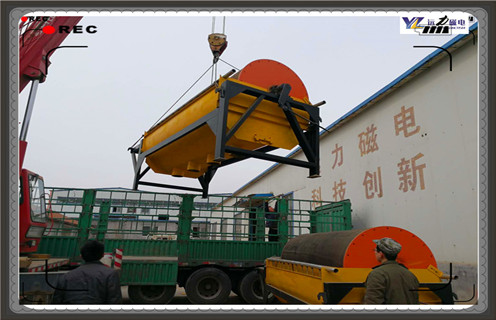 濕式磁選機(jī)，磁選機(jī)廠(chǎng)家生產(chǎn)高大上的濕式磁選機(jī)_釩鈦鐵礦磁選機(jī)廠(chǎng)家生產(chǎn)高大上的濕式磁選機(jī)型號(hào)參數(shù)及磁場(chǎng)強(qiáng)度
