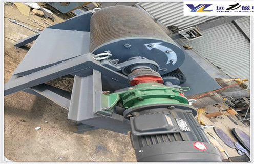 小型磁選機，小型磁選機廠家的優(yōu)質(zhì)服務(wù)是得到客戶認(rèn)可的_礦用小型磁選機廠家的優(yōu)質(zhì)服務(wù)是得到客戶認(rèn)可的_小型強磁滾筒磁選機