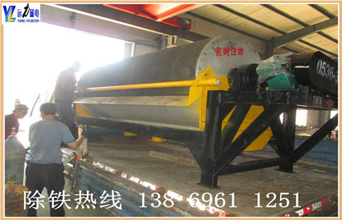 鐵礦磁選機(jī)，鐵礦磁選機(jī)競(jìng)爭(zhēng)實(shí)力強(qiáng)勁_(tái)多少錢_新疆鐵礦磁選機(jī)競(jìng)爭(zhēng)實(shí)力強(qiáng)勁能提高多少品位