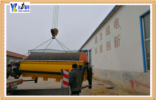 鐵礦磁選機(jī)，鐵礦磁選機(jī)廠家多年的生產(chǎn)讓鐵礦磁選機(jī)積累了較多經(jīng)驗(yàn)